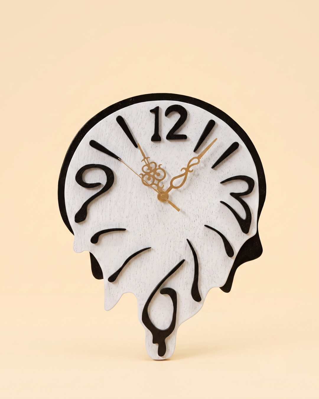 Surreal Melting Wall Clock – Artistic Décor Piece