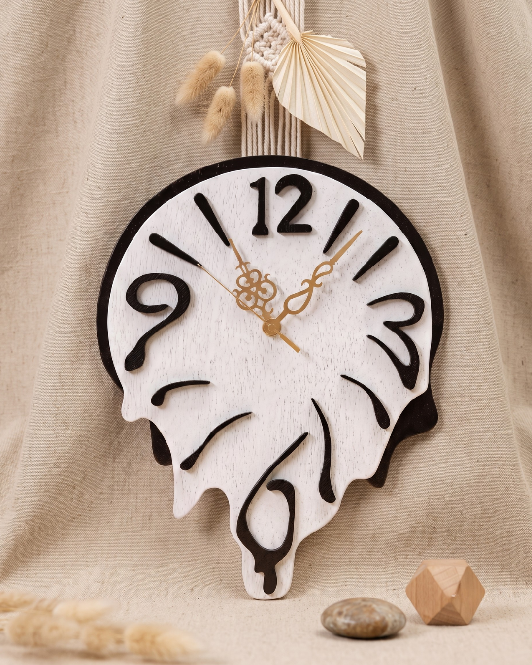 Surreal Melting Wall Clock – Artistic Décor Piece